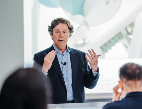 El Colegio de Dentistas de Santa Cruz de Tenerife analiza la evolución y técnica de las carillas de porcelana